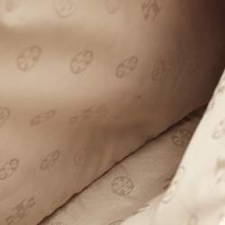 Pre Owned Tory Burch Beige Saffiano Patent and Leather Robinson Double Zip Tote