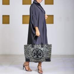 Pre Owned Tory Burch Navy Blue/White Nylon Ella Tote