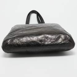 Pre Owned Tory Burch Black Crinkled Patent Leather Embossed Tote