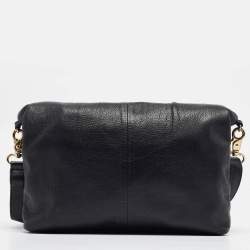 مملوكة مسبقًا حقيبة كتف توري برش جلد أسود قابلة للطي