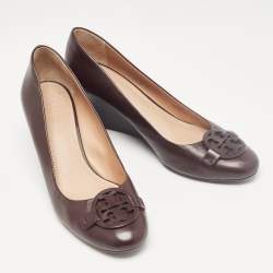 Pre Owned Tory Burch Burgundy Leather Wedge Pumps Size 40