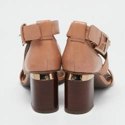 Pre Owned Tory Burch Peach Leather Buckle Cross Strap Sandals Size 37
