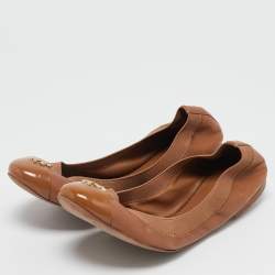 Pre Owned Tory Burch Brown Patent and Leather Jolie Scrunch Ballet Flats Size 38