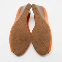 Pre Owned Tory Burch Orange Leather Logo Peep Toe Wedge Pumps Size 38