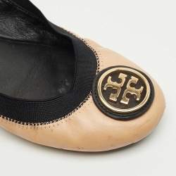 Pre Owned Tory Burch Beige/Black Leather Scrunch Minnie Ballet Flats Size 37