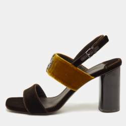 مملوكة مسبقًا Tory Burch Eleanor Size 39 Brown Velvet Logo Detail Block Heel Sandals