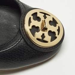 Pre Owned حذاء كعب عالي توري برش كعب روكي جلد لامع أسود مقاس 38