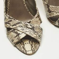 Pre Owned حذاء كعب عالي توري برش جلد نقش جلد الثعبان متعدد الألوان مفتوح من الأمام مقاس 39