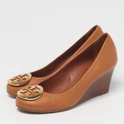 Pre Owned Tory Burch Sally Size 35 Tan Leather Wedge Pumps