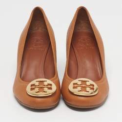 Pre Owned Tory Burch Sally Size 35 Tan Leather Wedge Pumps