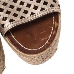 Pre Owned صندل توري برش جلد برونزي كعب روكي نعل سميك مقاس 36.5