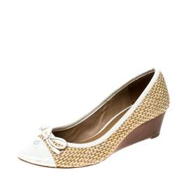 Pre Owned Tory Burch White Patent Leather And Beige Raffia Bow Wedge Pumps Size 36