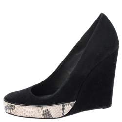 مملوكة مسبقًا Tory Burch Black Suede And Multicolor Embossed Python Platform Sandra Wedge Pumps Size 37