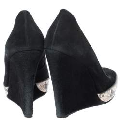 مملوكة مسبقًا Tory Burch Black Suede And Multicolor Embossed Python Platform Sandra Wedge Pumps Size 37