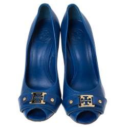 Pre Owned حذاء كعب عالي توري برش كارولين مجعد كعب روكي مقدمة مفتوحة جلد أزرق مقاس 38.5