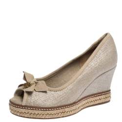Pre Owned Tory Burch Beige Canvas Jackie Bow Peep Toe Wedge Espadrille Pumps Size 35.5