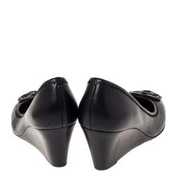 مملوكة مسبقًا Tory Burch Black Leather Chelsea Wedge Pumps Size 39
