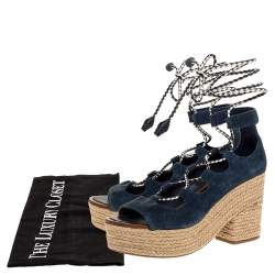 مملوكة مسبقًا صندل تورى برش ملتف علي الكاحل كعب روكى بوسيتانو سويدى أزرق مقاس 38.5