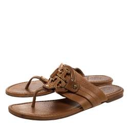 Pre Owned صندل بإصبع توري برش فلات جلد بنى مقاس 37