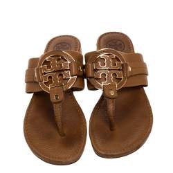 Pre Owned صندل بإصبع توري برش فلات جلد بنى مقاس 37