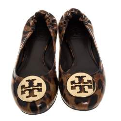 Pre Owned حذاء فلات باليه تورى برش جلد لامع طباعة فهد بنى مقاس 37