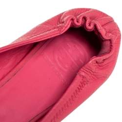 Pre Owned حذاء باليرين ا فلات توري برش ريفا جلد وردي سكرانش مقاس 38