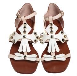Pre Owned صندل فلات توري برش سير مرصع جلد بيج/ أبيض مقاس 38.5