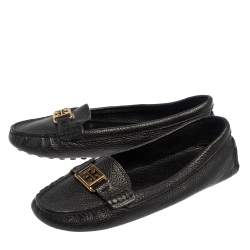 Pre Owned Tory Burch Black Leather Logo Embellished Slip On Loafers Size 39