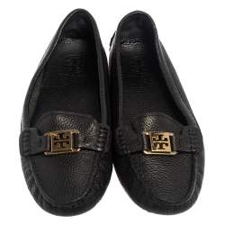 Pre Owned Tory Burch Black Leather Logo Embellished Slip On Loafers Size 39