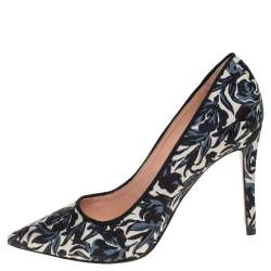 Pre Owned Tory Burch Blue/White Floral Print Fabric Pointed Toe Pumps Size 39