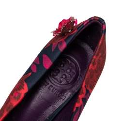 Tory Burch Red/Black Floral Print Satin Elmira Wedge Pumps Size 36.5
