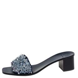 Pre Owned صندل سلايد توري برش ساتان أزرق كحلي مزخرف خرز كعب سميك مقاس 40