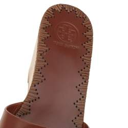 Pre Owned صندل توري برش جلد بني نعل سميك كعب روكي مقاس 38