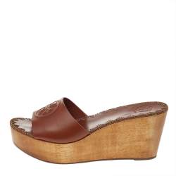 Pre Owned صندل توري برش جلد بني نعل سميك كعب روكي مقاس 38