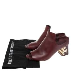 مملوكة مسبقًا صندل توري برش مول فينلي جلد عنابي مقاس 38.5