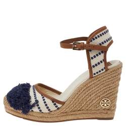 Pre Owned Tory Burch White/Blue Canvas And Leather Wedge Espadrille Ankle Strap Sandals Size 38.5