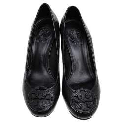 Pre Owned Tory Burch Black Leather Julianne Wedge Pumps Size 35