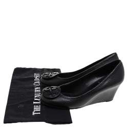 Pre Owned Tory Burch Black Leather Julianne Wedge Pumps Size 35