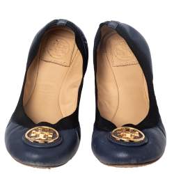مملوكة مسبقًا Tory Burch Navy Blue Leather Scrunch Ballet Flats Size 37