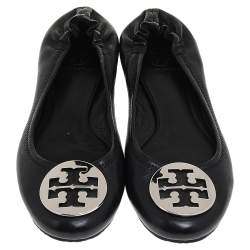 Pre Owned حذاء فلات باليرينا شعار ميني ترافيل جلد أسود مقاس 38.5