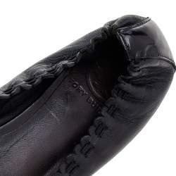 Pre Owned Tory Burch Black Leather And Patent Leather Cap Toe Ballet Flats Size 38
