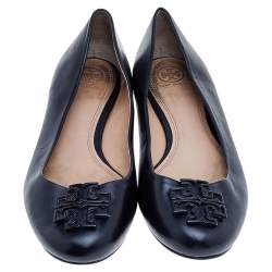 مملوكة مسبقًا Tory Burch Black Leather Reva Ballet Flats Size 40