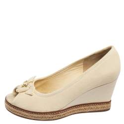 Tory Burch White Canvas Jackie Wedge Pumps Size 38.5