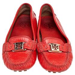 مملوكة مسبقًا Tory Burch Red Patent Leather Driving Loafers Size 37.5