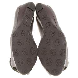 Pre Owned Tory Burch Silver Leather Wedge Pumps Size 37.5