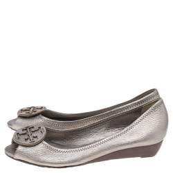 Tory Burch Silver Leather Wedge Pumps Size 37.5