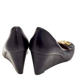 مملوكة مسبقًا حذاء كعب عالي توري برش جلد أسود بالشعار كعب روكي مقاس 38