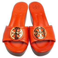 مملوكة مسبقًا صندل سلايد توري برش كعب روكي باتي جلد برتقالي مقاس 37.5