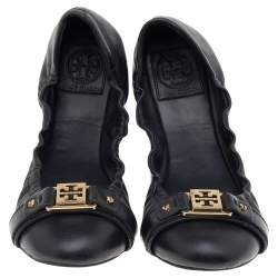 Pre Owned Tory Burch Black Leather Slip on Flats Size 39
