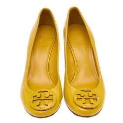 مملوكة مسبقًا حذاء كعب عالي توري برش سالي جلد أصفر لامع كعب روكي مقاس 37.5